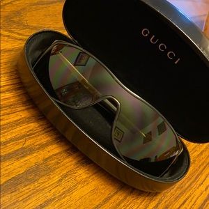 GUCCI SUNGLASSES